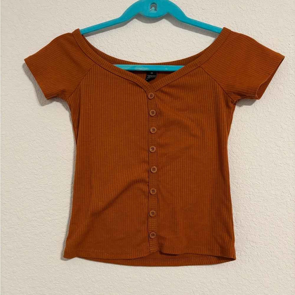 Rue21 Brown Buttoned Crop Top